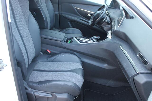 Peugeot 3008 1.2 PureTech 130pk Allure Automaat Pack Premium Airco Navi Camera Carplay 85100km