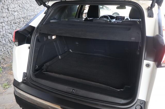 Peugeot 3008 1.6 e-THP GT Line | Geen import | Luxe stoelen | Trekhaak