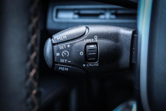 Peugeot 3008 1.2 PureTech GT Line /Direct rijden? Deze is rijklaar en per direct beschikbaar