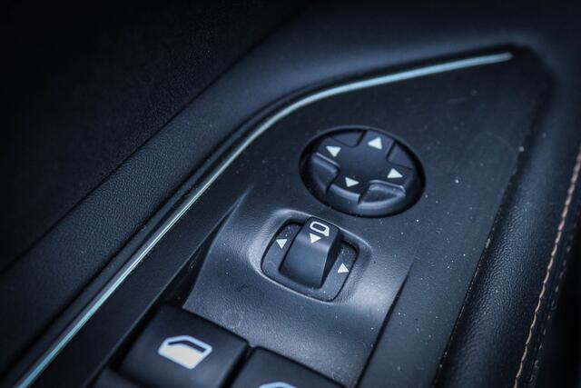 Peugeot 3008 1.2 PureTech GT Line /Direct rijden? Deze is rijklaar en per direct beschikbaar