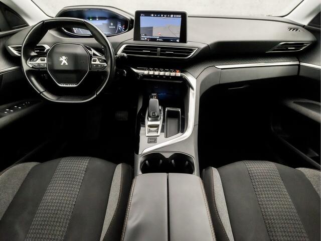 Peugeot 3008 1.2 PureTech Sport Automaat (APPLE CARPLAY, GROOT NAVI, 360 CAMERA, CLIMATE, SPORTSTOELEN, LANE ASSIST, CRUISE, NIEUWSTAAT)