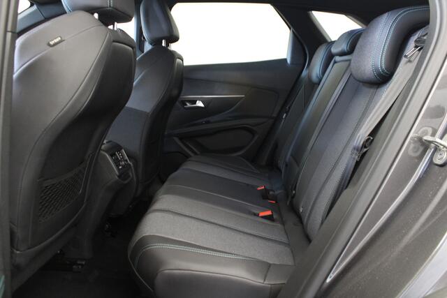 Peugeot 3008 1.2 Hybrid 136 Allure |Stoelverwarming|Navi|