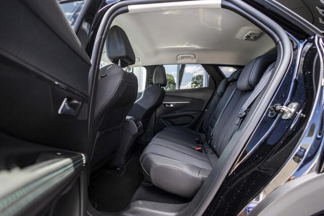 Peugeot 3008 1.2 PureTech Allure | Camera | NL Auto | LED