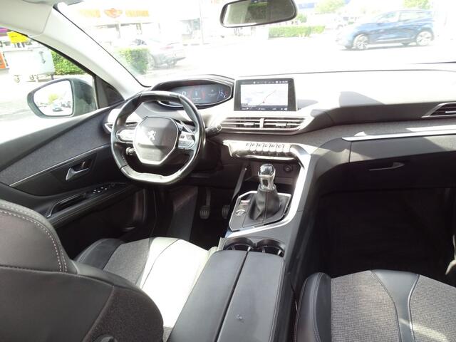 Peugeot 3008 1.2 PT CROSSWAY-Navi-Media-Blth-Pdc-Cam-Pdc-Led