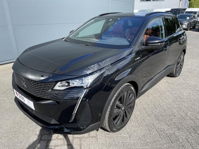 Peugeot 3008 300pk HYbrid4 GT Pack (Elektrisch Schuifdak - Leder incl verwarming/massage/geheugen - Trekhaak - NightVision - Focal Electra - Black Pack - Elektrische Klep)