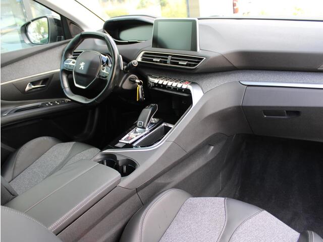 Peugeot 3008 1.2 PureTech Allure Automaat | Navi / Climate / Trekhaak