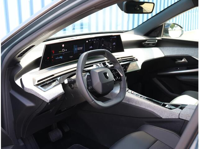Peugeot 3008 e-3008 Allure 73 kWh 210PK | AppleCarPlay/AndroidAuto | 360'Camera | 19''LMV | Navigatie | Adaptief Cruise Control | Climate Control | Digitaal Dashboard | Keyless | FULL LED | Privacy Glass | Isofix |