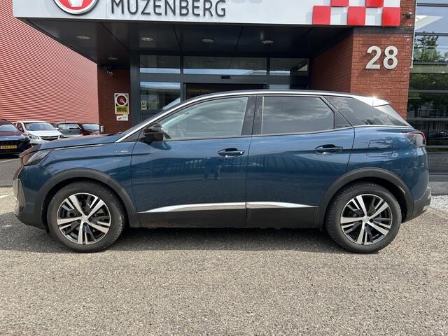 Peugeot 3008 1.6 HYbrid 225 Allure // LED // NAVI + CARPLAY // CAMERA + SENSOREN // STOELVERWARMING