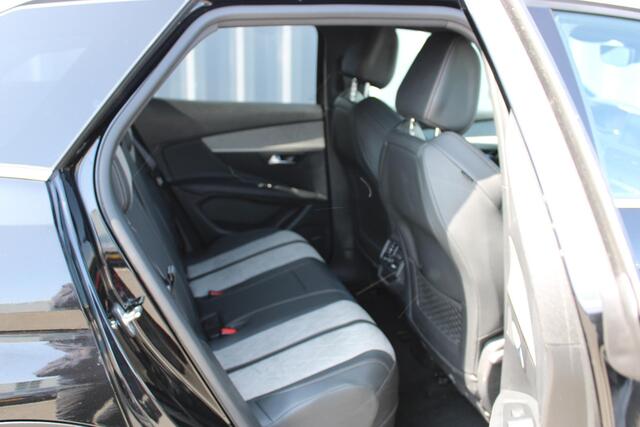 Peugeot 3008 1.6 HYbrid4 300 GT Navigatie / Camera