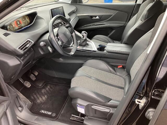 Peugeot 3008 1.2 PureT. Première Navi NAP Distributie VV