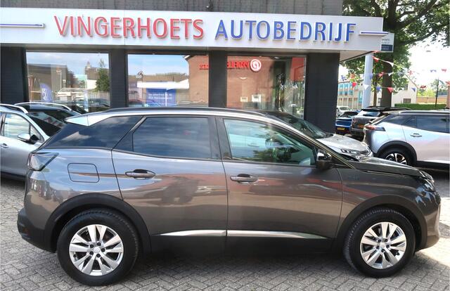 Peugeot 3008 130 Pk Benzine Style Uitvoering * Navigatie * Achteruitrij Camera * Climate & Cruise Control * Keyless Start Button * L.M. Velgen * Ook Apple Car Play / Android Auto * Google Maps / Spotify * Vingerhoets: Vierde Generatie Eersteklas Service !