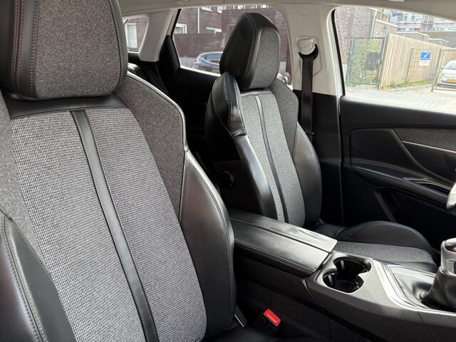Peugeot 3008 1.2 PureTech Allure DAK/STOELVERWARMING/CARPLAY