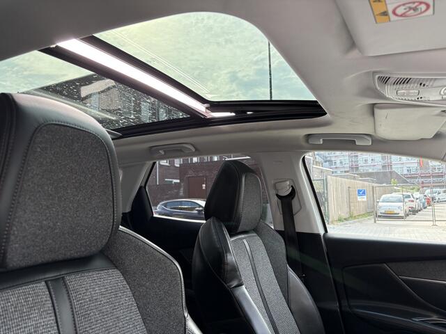 Peugeot 3008 1.2 PureTech Allure DAK/STOELVERWARMING/CARPLAY