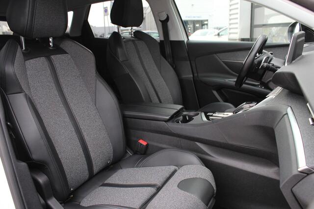 Peugeot 3008 1.2 PureTech Blue Lease Premium Avantage / Carplay / N.A.P.