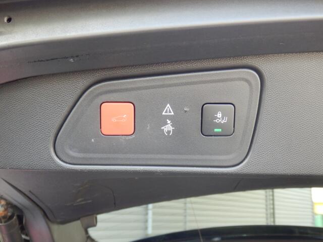 Peugeot 3008 1.2 PureTech BL Prem I 130 pk. I Aut. airco I Trekhaak I