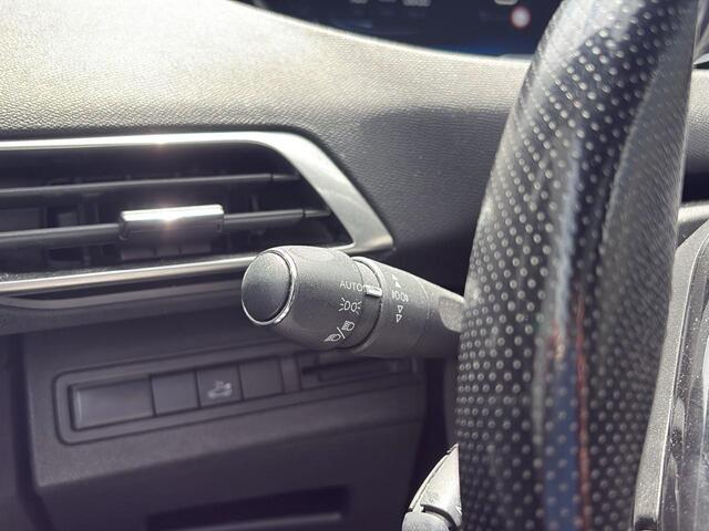 Peugeot 3008 1.2 GT Line PANODAK LEDER LMV NAVIGATIE