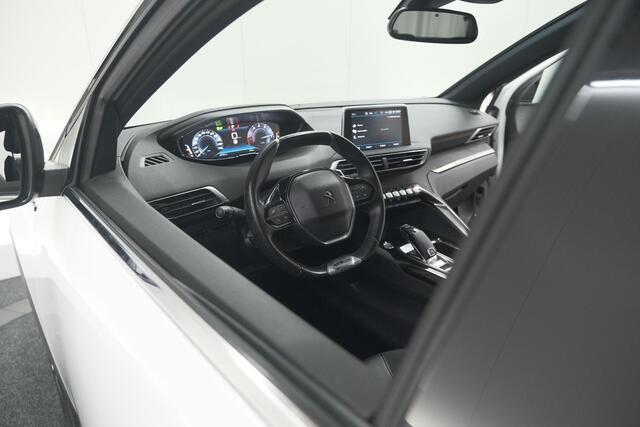Peugeot 3008 PureTech 130 GT-Line | Camera | Dodehoekdetectie | Navigatie | Apple Carplay