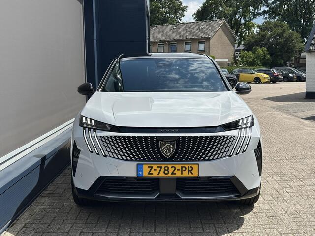 Peugeot 3008 e-3008 GT Avantage 210 PK 73 kWh | 525 KM WLTP | Volledig Lederen Bekleding | LED Matrix Verlichting | Navigatie | 20" Lichtmetalen Velgen | 360 Graden Camera | Dode Hoek Detectie | Adaptieve Cruise Control | Stoelverwarming + Massage + Ventilatie | Hoge 