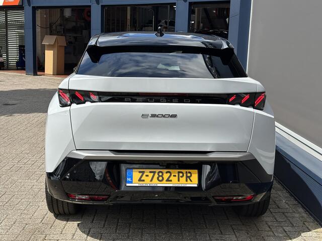 Peugeot 3008 e-3008 GT Avantage 210 PK 73 kWh | 525 KM WLTP | Volledig Lederen Bekleding | LED Matrix Verlichting | Navigatie | 20" Lichtmetalen Velgen | 360 Graden Camera | Dode Hoek Detectie | Adaptieve Cruise Control | Stoelverwarming + Massage + Ventilatie | Hoge 