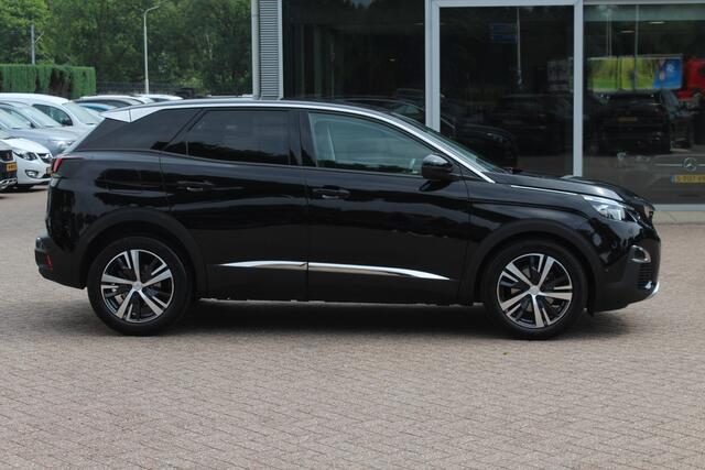 Peugeot 3008 1.6 PureTech GT Line / Trekhaak / Camera / Navigatie / Keyless / 18'' / Stoelverwarming / DAB / Cruise Control