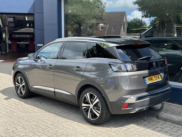 Peugeot 3008 1.6 HYbrid 225 GT | Slechts 13800 KM Gereden | Automaat | Panorama Schuif-/Kanteldak | All Season banden | Afneembare Trekhaak 13 polig 1250KG | Navigatie | Camera | Adaptieve Cruise Control | Hoge Zitpositie | Climate Control | LED Verlichting | Keyless 
