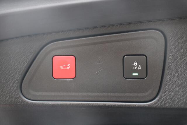 Peugeot 3008 1.2 Hybrid 136 Allure Pack