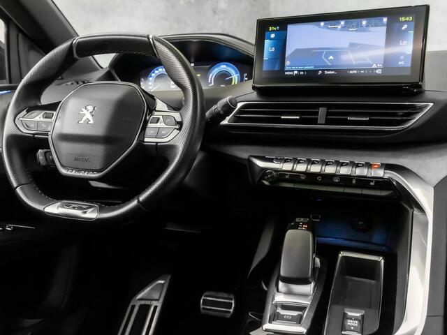 Peugeot 3008 1.6 HYbrid4 300 GT Sport 300Pk Automaat (PANORAMADAK, MEMORY SEATS, LEDER, 360 CAMERA, STOELVERWARMING, KEYLESS, FOCAL AUDIO, ELEK ACHTERKLEP, ADAPTIVE CRUISE, NIEUWSTAAT)