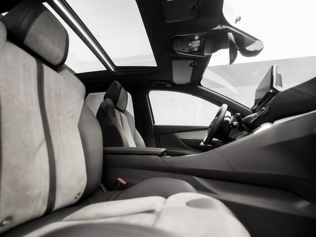 Peugeot 3008 1.6 HYbrid4 300 GT Sport 300Pk Automaat (PANORAMADAK, MEMORY SEATS, LEDER, 360 CAMERA, STOELVERWARMING, KEYLESS, FOCAL AUDIO, ELEK ACHTERKLEP, ADAPTIVE CRUISE, NIEUWSTAAT)