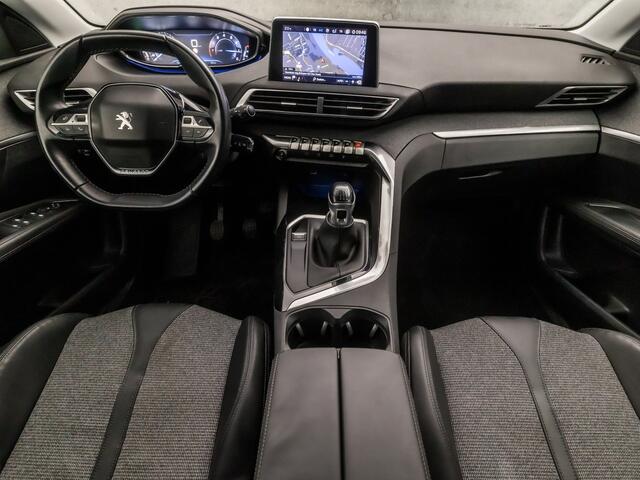 Peugeot 3008 1.2 PureTech Sport (APPLE CARPLAY, GROOT NAVI, LEDER, 360 CAMERA, GETINT GLAS, SPORTSTOELEN, TREKHAAK, CRUISE, DAB+, NIEUWE APK, NIEUWSTAAT)
