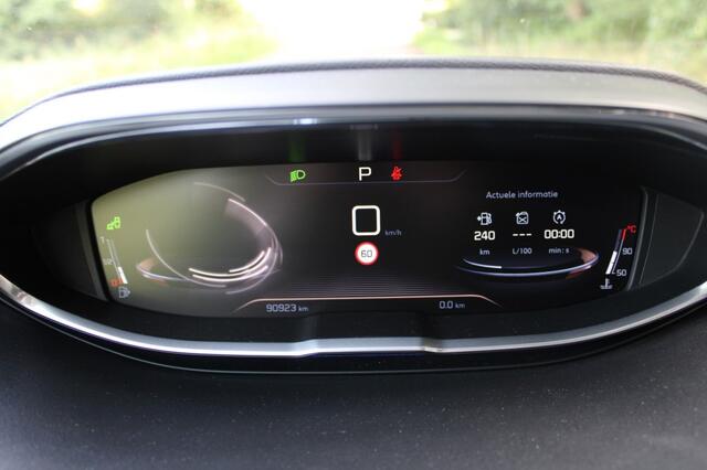 Peugeot 3008 1.6 165pk GT-Line automaat ECC/cruise/navi/schuif/panodak/camera/trekhaak