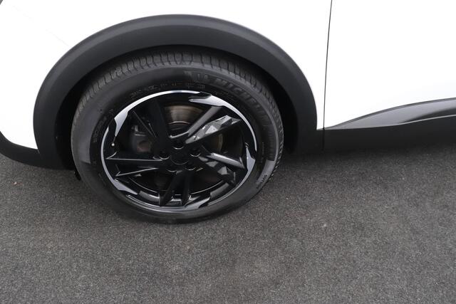 Peugeot 3008 1.2 131 PK GT Navi Climate Carplay 17' LMV Park. Sens