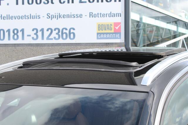 Peugeot 3008 1.2 PureTech GT Line Panoramadak/Dodehoek detectie/Navigatie/Virtual cockpit/Apple carplay/Achteruitrijcamera/Elektrische achterklep/Stoelverwarming/Trekhaak/Keyless/CLimate control/19'' Lichtmetalen velgen.