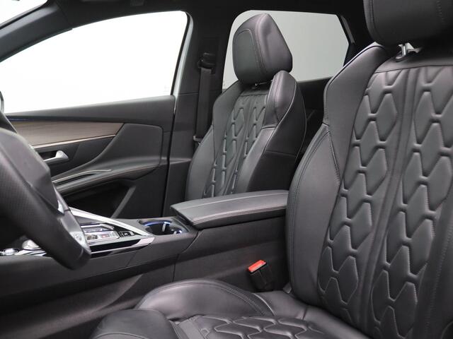 Peugeot 3008 1.6 HYbrid4 GT 300PK Aut8 Pano-Schuifdak, Cruise Controle, Volleder, Memorystoel met massagefunctie, Side Assist, Achteruitrijcamera, Focal Audio, Keyless, Stoelverwarming, Trekhaak, 19" LM Velgen
