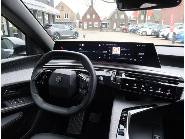 Peugeot 3008 1.2 Hybrid 136 Allure * Nieuw Model * Uit voorraad leverbaar * Hybride / Benzine Automaat * Navigatie * Stuur- en Stoel Verwarming * 1/2 Leder Interieur * Parkeer Camera en Sensoren * DAB Radio * etc.... Zie Foto's *