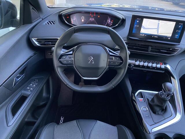 Peugeot 3008 1.2T Allure Pack Business | Navigatie | Achteruitrijcamera | Parkeersensoren | Keyless Entry | LED koplampen | Privacy Glass | Apple Carplay/Android Auto