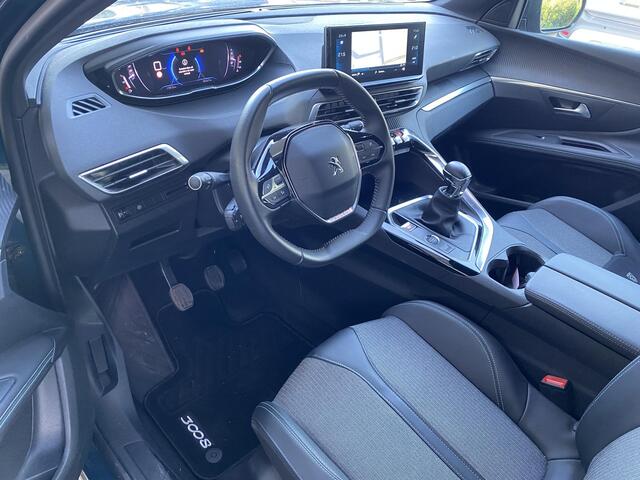 Peugeot 3008 1.2T Allure Pack Business | Navigatie | Achteruitrijcamera | Parkeersensoren | Keyless Entry | LED koplampen | Privacy Glass | Apple Carplay/Android Auto