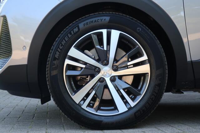 Peugeot 3008 1.6 PLUG-IN HYBRID ALLURE, Navi, Apple Carplay/ Android Auto, LED, etc.