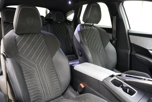 Peugeot 3008 Hybrid 136 GT Navigatie | Apple Carplay/Android Auto | Stoel- en stuurverwarming | Elektr. achterklep | Camera | Cruise adaptief