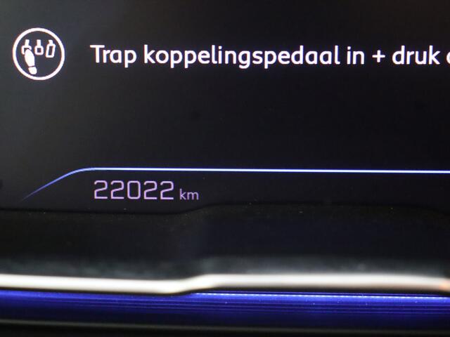 Peugeot 3008 1.2 130PK Active Pack Business | LAGE KM STAND !!