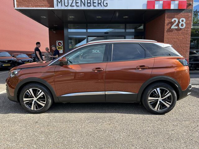Peugeot 3008 1.2 PureTech Allure // NAVI + CARPLAY // PDC V+A // PANO/SCHUIFKANTELDAK // CAMERA // TREKHAAK!!