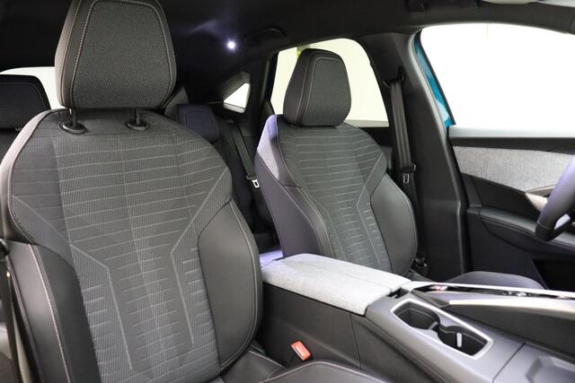Peugeot 3008 e-3008 Allure Avantage 210 73 kWh 100% Elektrisch | Panoramic Navigation Pack | Mirror Screen Apple Carplay | Climate Control | Cruise Control | Camera | Nieuw uit voorraad leverbaar