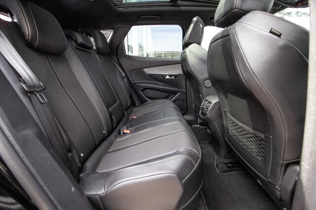 Peugeot 3008 1.6 HYbrid 225 GT All-in rijklrprs | Dealer ond. | 1e eig. | Panodak