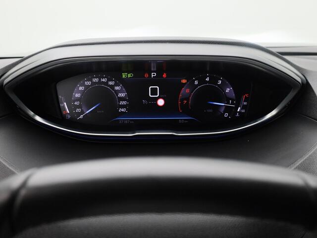 Peugeot 3008 1.2 PureTech 130 PK Automaat Allure | CAMERA | CARPLAY