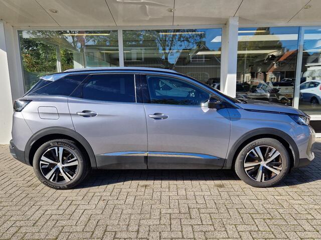 Peugeot 3008 1.2 PureTech GT | Achteruitrijcamera | Parkeersensoren V+A | Cruise & Climate control | Navi | Apple Carplay / Android Auto