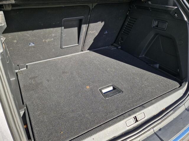 Peugeot 3008 1.2 PureTech GT | Achteruitrijcamera | Parkeersensoren V+A | Cruise & Climate control | Navi | Apple Carplay / Android Auto