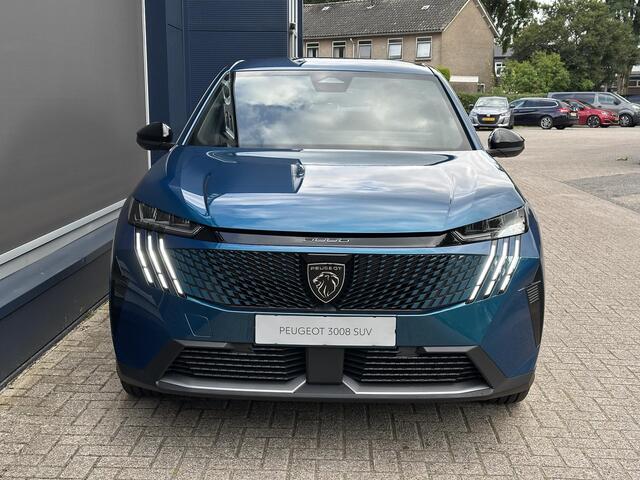 Peugeot 3008 1.2 Hybrid 145 PK Allure Automaat | Navigatie via Telefoon | Keyless Entry | AGR Stoel met Stoelverwarming | Camera | Climate Control | LED Verlichting | Cruise Control | Parkeersensoren | 19" Lichtmetalen Velgen | Hoge Zitpositie |