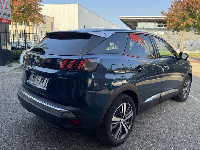Peugeot 3008 1.6 HYbrid 225 Allure // NAVI // CLIMA // CRUISE // STOELVERWARMING // DAB RADIO //