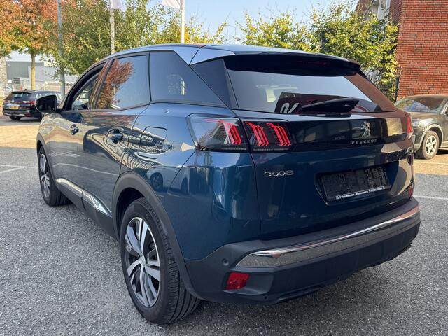 Peugeot 3008 1.6 HYbrid 225 Allure // NAVI // CLIMA // CRUISE // STOELVERWARMING // DAB RADIO //