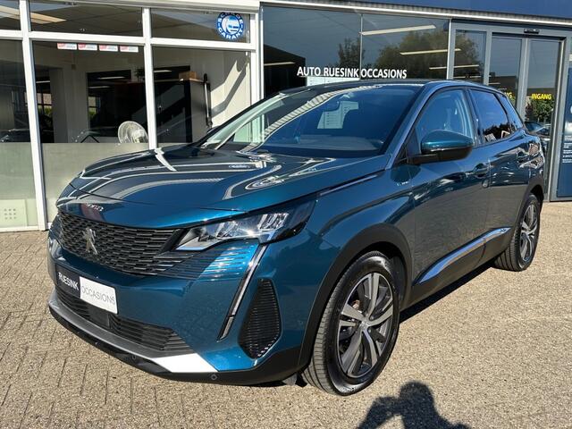 Peugeot 3008 1.6 HYBRID ALLURE