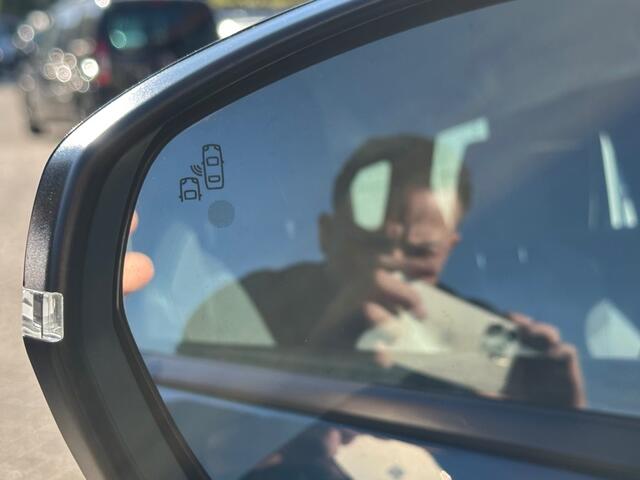 Peugeot 3008 1.6 HYBRID ALLURE